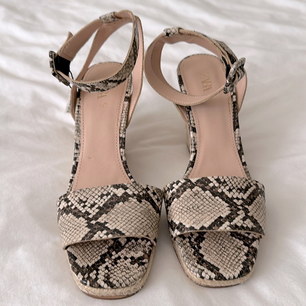 Zara Snakeskin Wedge Sandals Size 7.5